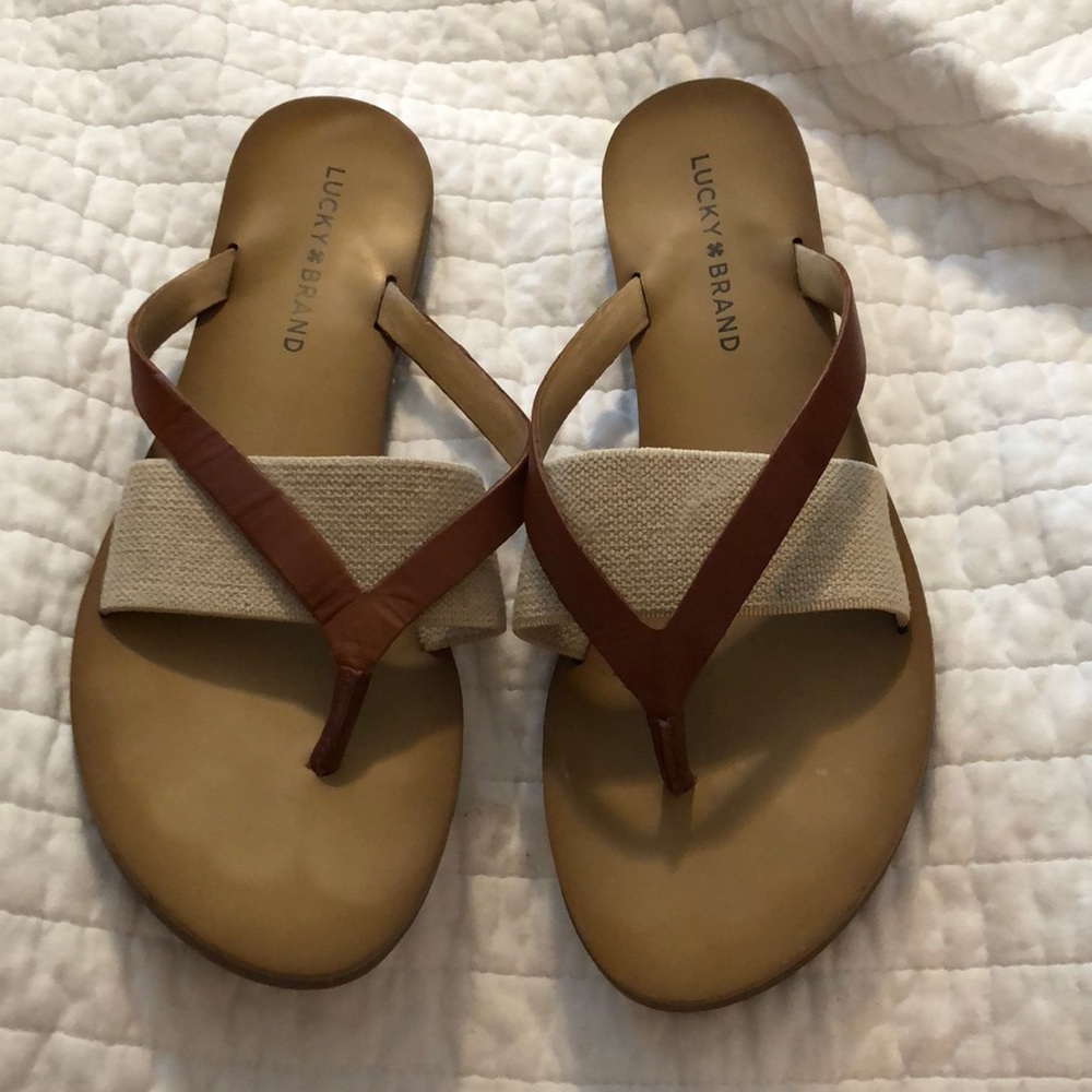 Lucky Brand flip flops